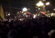 Активисты "Правого сектора" у Рады. Кадр "Общественного ТВ" Активисты "Правого сектора" у Рады. Кадр "Общественного ТВ"